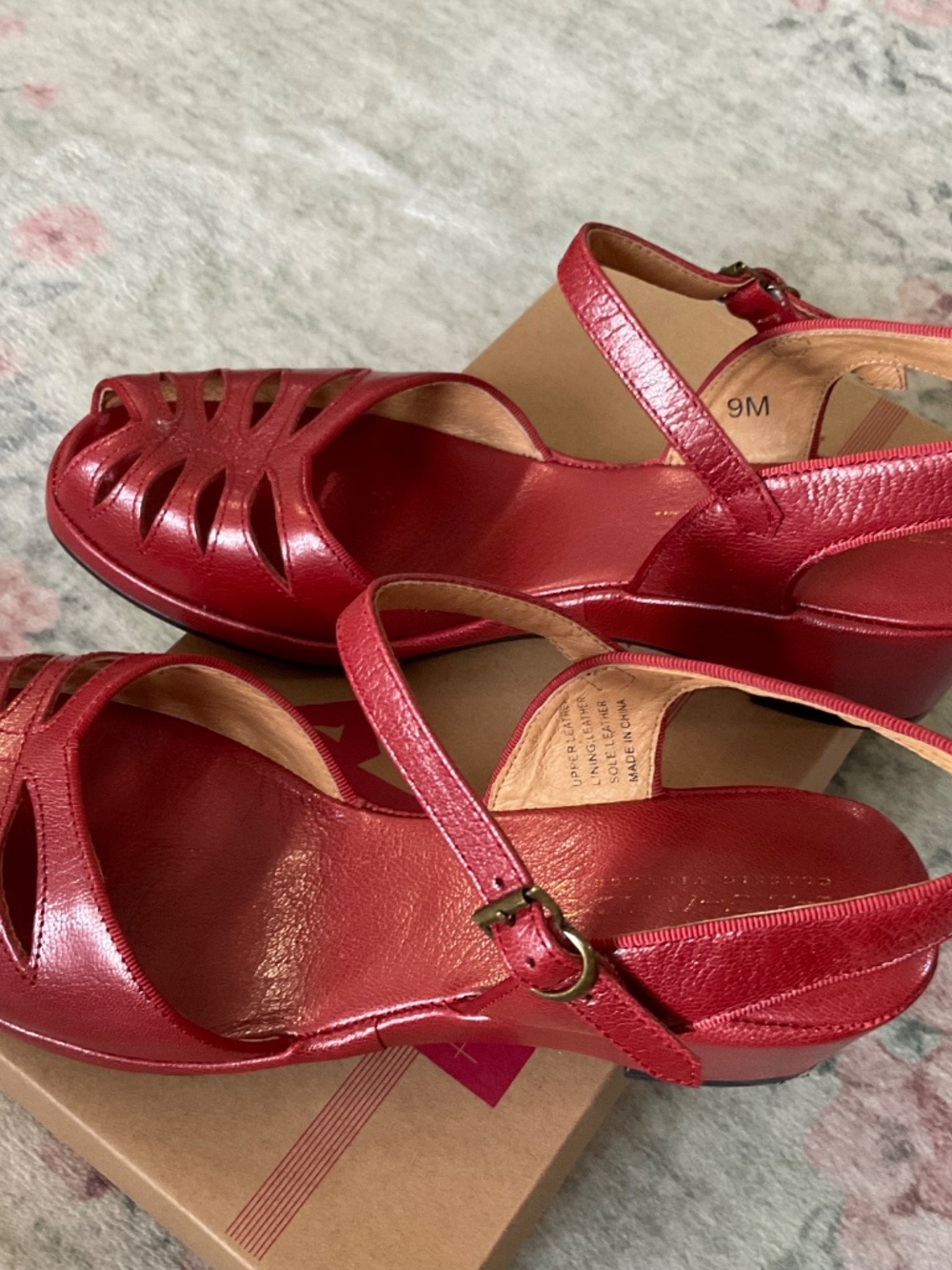 Re-mix Vintage red vogue sandle 9 - Picture 5 of 6